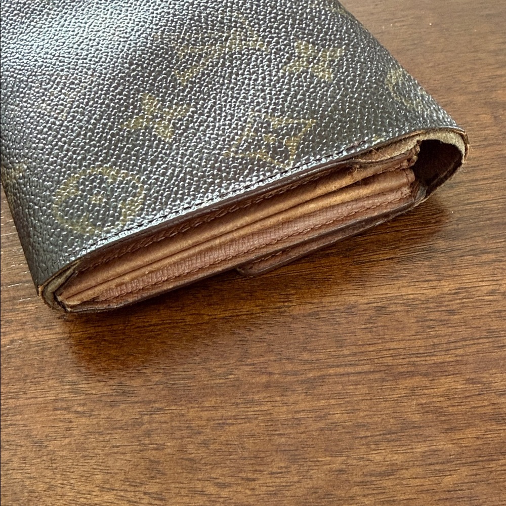 Louis Vuitton Monogram Canvas Wallet (project wallet) - Picture 3 of 9